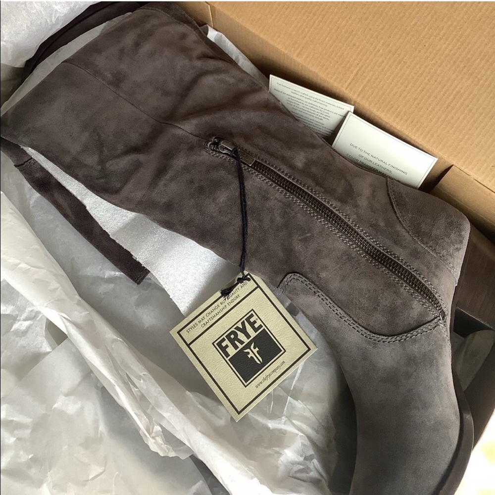 RARE NIB Frye Clara Over the Knee Suede Boots in Smoke Size 10